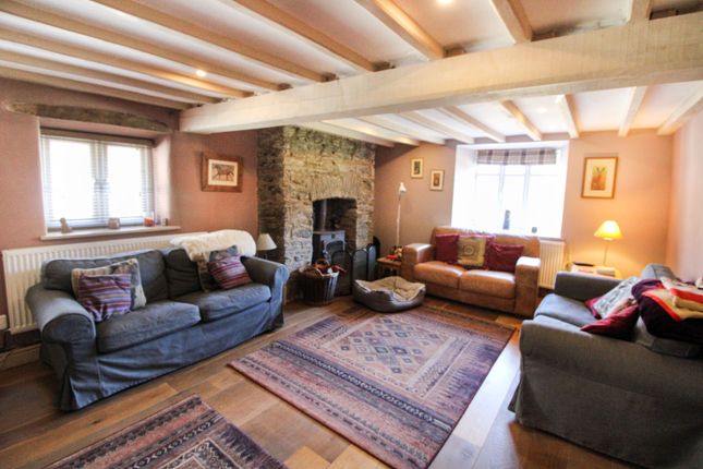 Highly Desirable Smallholding Property