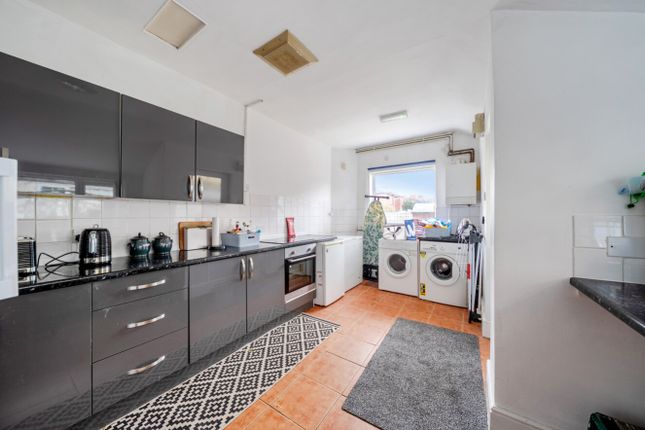 177, Carholme Road, Lincoln photo 2