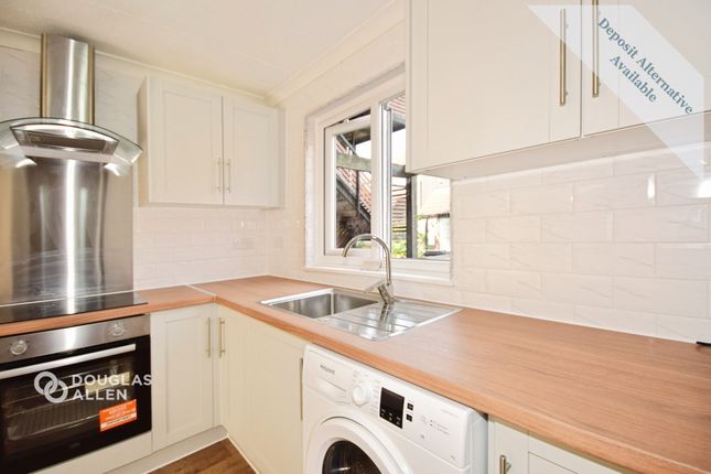 77, Great Ranton, Basildon photo 3