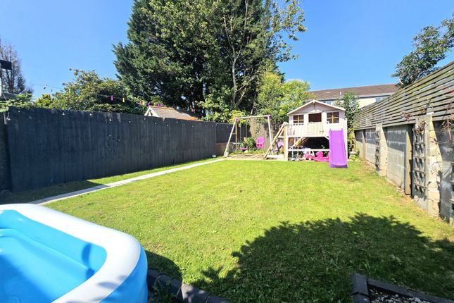 53 Felindre Avenue, Bridgend photo 4