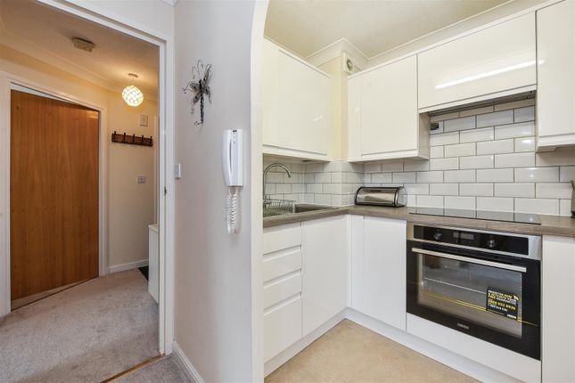 Flat for sale in Mulberry Mead, Whitchurch