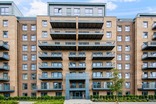 Flat for sale in Fermont House, Beaufort Park, Colindale