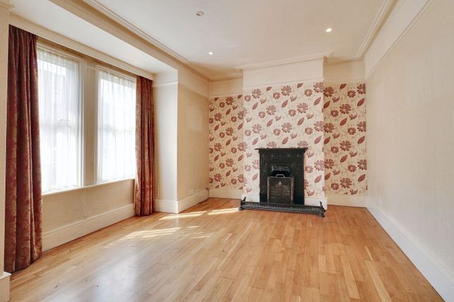 3, Byron Road, Harrow photo 2