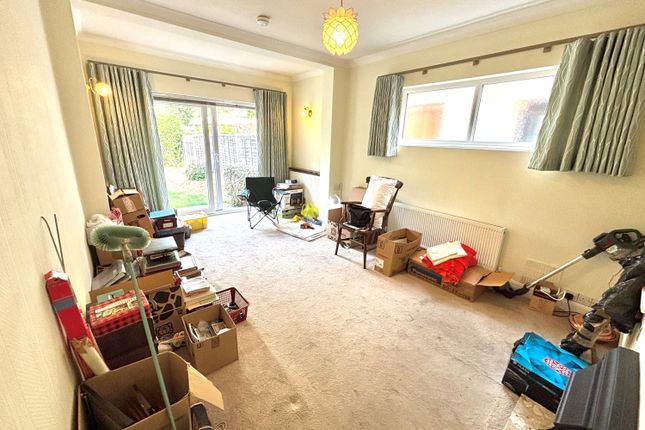 5, Pooley Avenue, Egham photo 2