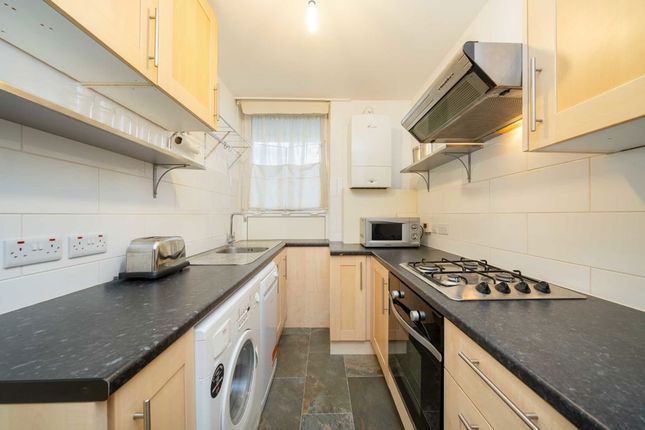Flat 4, Tilehurst, Albany Street, London photo 4