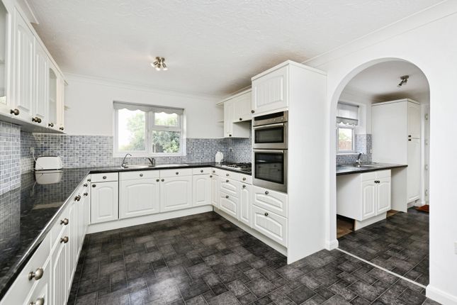 50, Halstead Road, Halstead photo 3