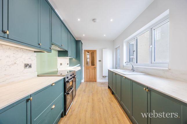 63 Cambridge Street, Norwich photo 3