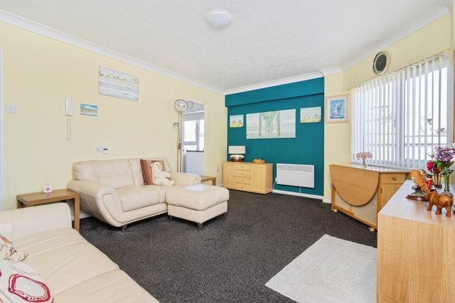 Flat 15, Regent House, Gerston Road, Paignton photo 4