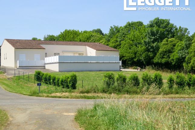 Thumbnail Villa for sale in Archingeay, Charente-Maritime, Nouvelle-Aquitaine