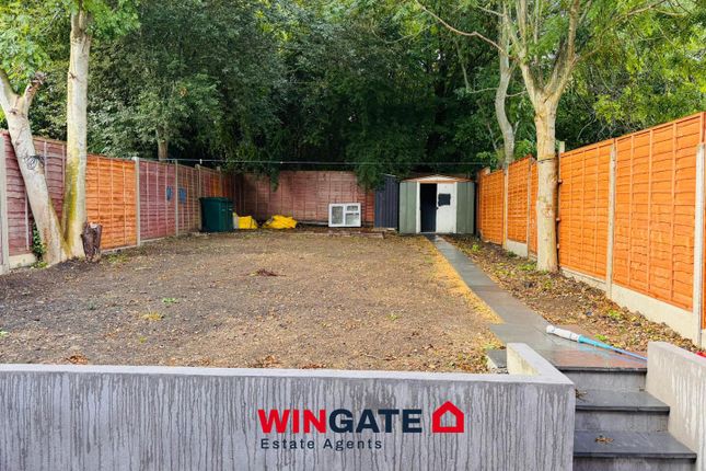 4, Coppetts Close, London photo 5