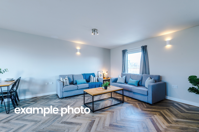 2-bed house on Flat 61, Mayfair Court, Flat 61, Mayfair Court, Manchester, £780/mo
