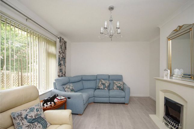 4, May Grove, Wotton-under-Edge photo 2