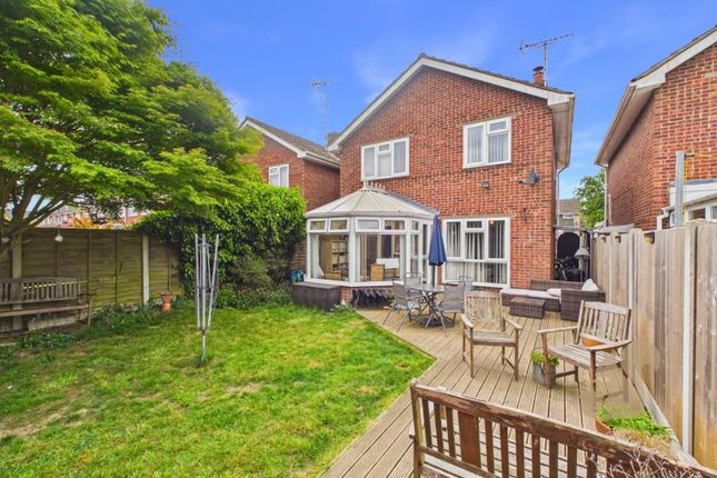 20, Crosstree Walk, Colchester photo 4