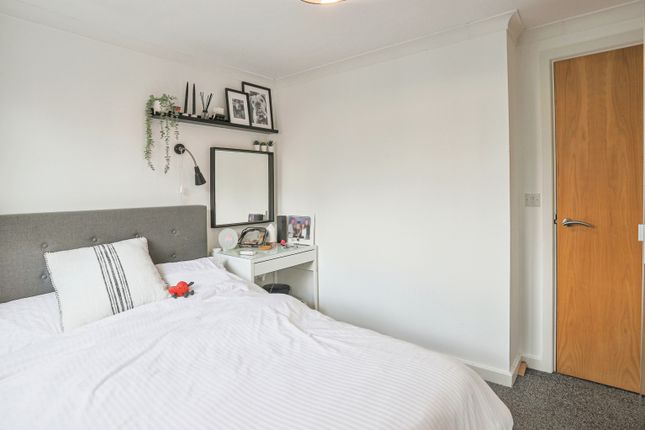 Flat for sale in City Walk, Leeds, West Yorkshire