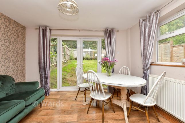 33, Meadowdown Close, Gillingham photo 4