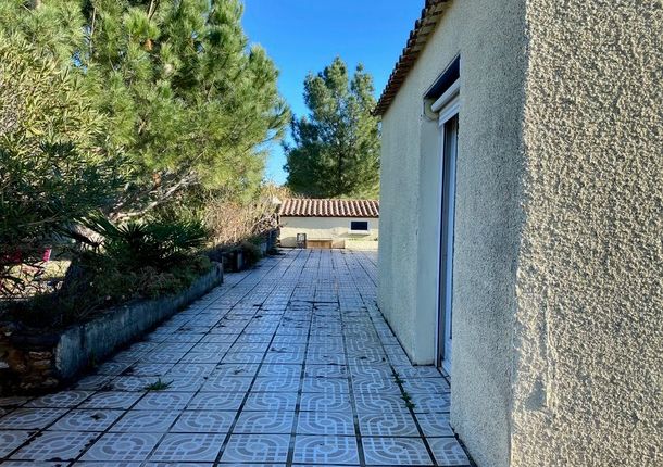 Bungalow for sale in Cessenon-Sur-Orb, Languedoc-Roussillon, 34460, France