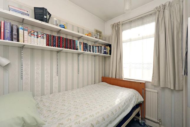 End terrace house for sale in Oldfield Lane North, Greenford
