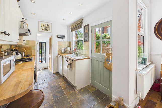 49, Grovelands Road, Reading photo 3