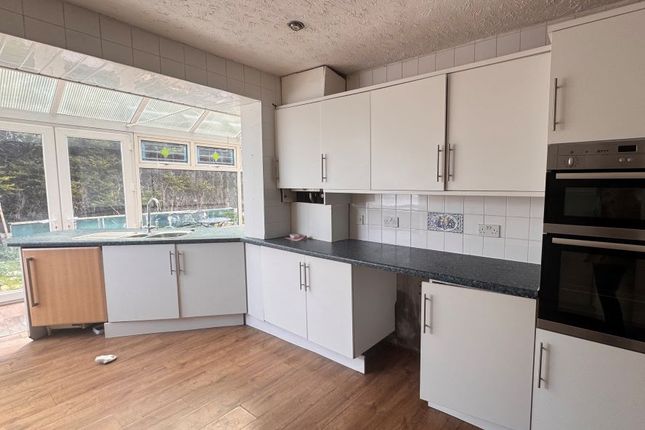 25A, Moss Side, Liverpool photo 3