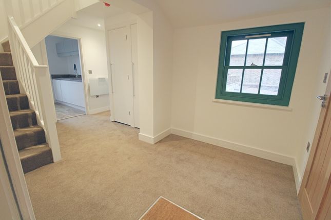 Flat 1, Ship Inn House, Whitemans Green, Cuckfield photo 4