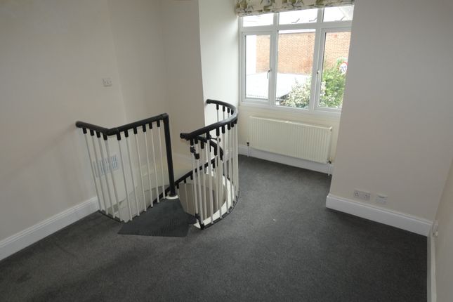 Flat to rent in Howell Road, Exeter