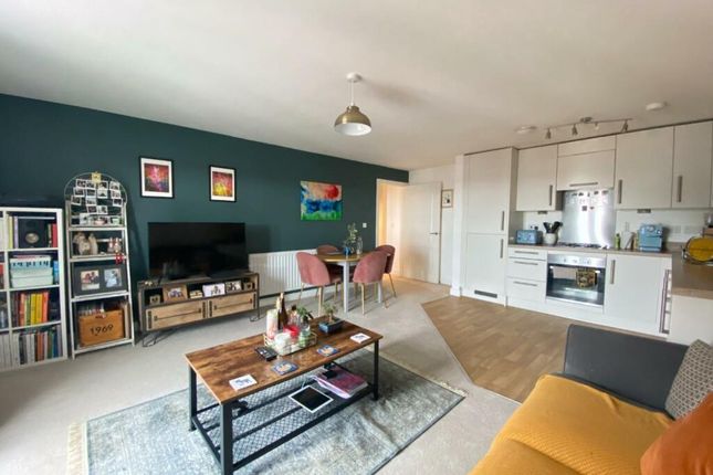 Flat for sale in Temple Court, Wakefield