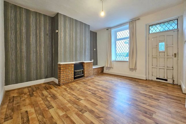 14, Queens Terrace, Rossendale photo 3