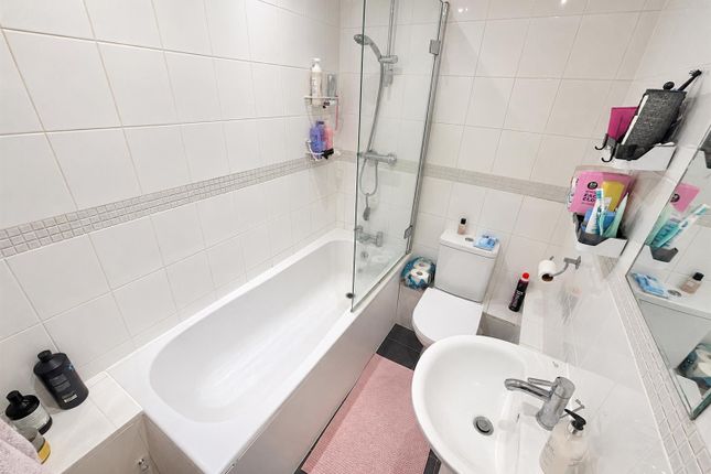 21, St. Francis Road, Gosport photo 4