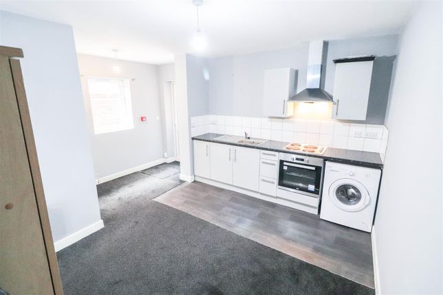 Thumbnail Flat to rent in Foleshill Road, Coventry