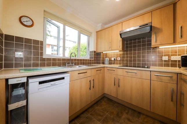Flat 14, Middlemarch Lodge, Rickmansworth photo 4