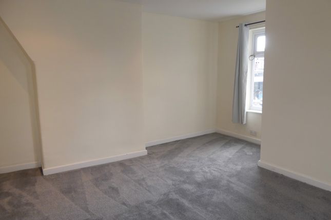 251A, Oldham Road, Greater Manchester photo 4