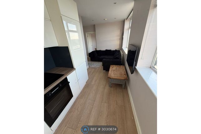 Buckingham Street, Aylesbury photo 3