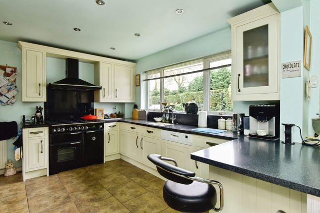 6, Windsor Drive, Stoke-on-Trent photo 2