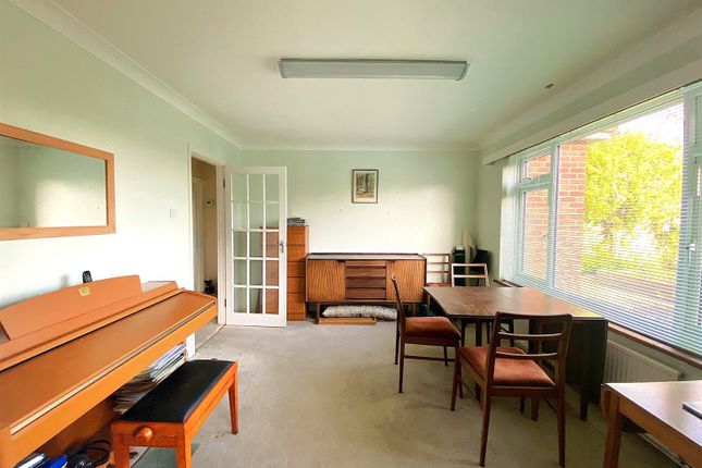 27, Normandale, Bexhill on Sea photo 4