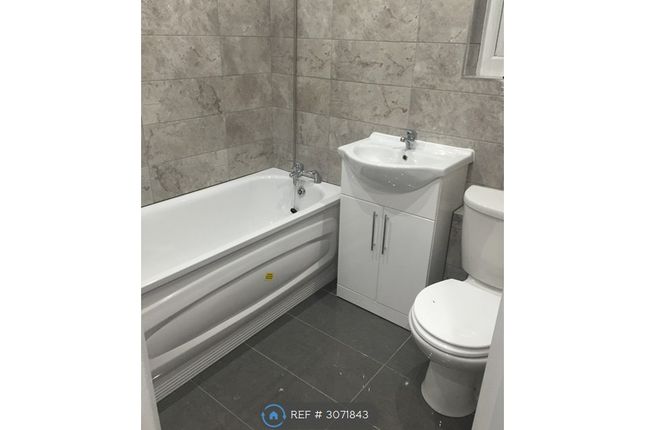 Grosvenor Road, London photo 2