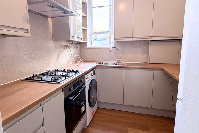 97d, Denmark Hill, Camberwell photo 3