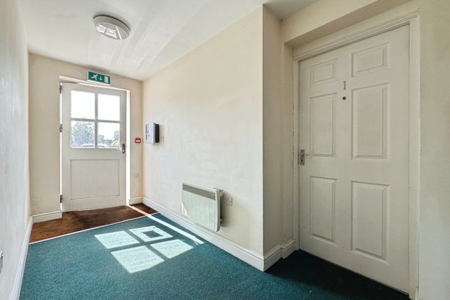 1, Dam Mill Close, Bilbrook, Wolverhampton photo 2