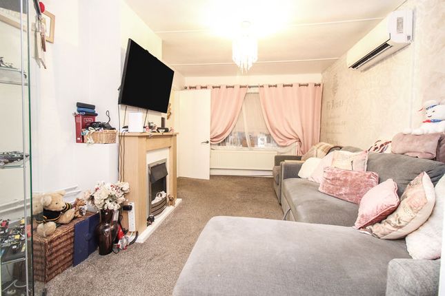 5, Willow Road, Bedford photo 5