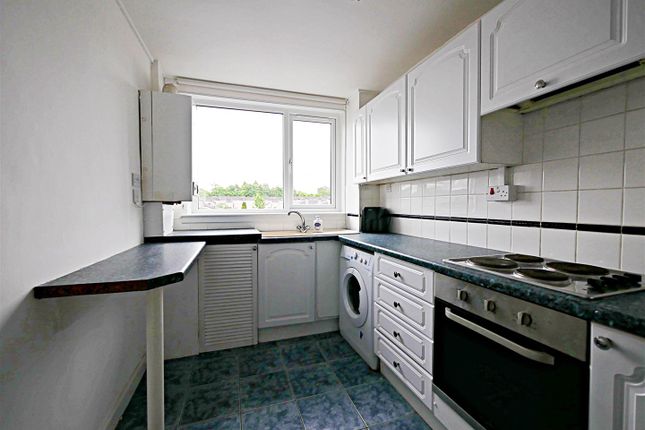 93, Spruce Road, Glasgow photo 5