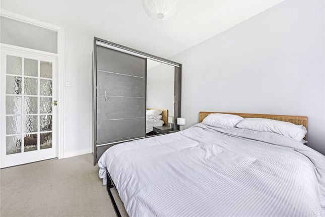 Flat to rent in Bemsted Road, Walthamstow, London