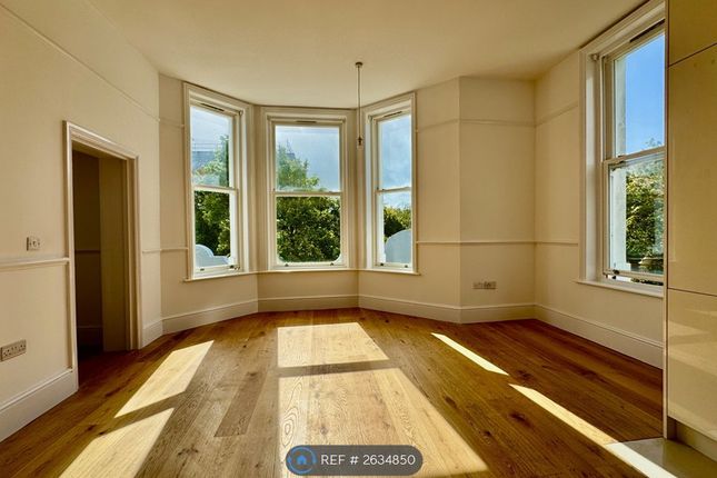 Open Plan Living Room And Kitchen