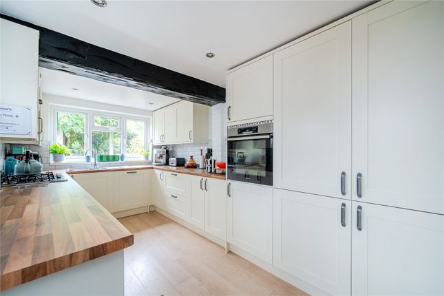 68, Pleasant Place, Hersham photo 2