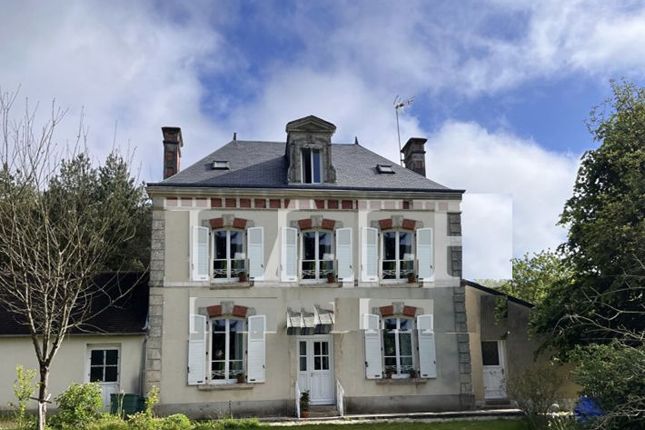 Thumbnail Country house for sale in Saint-Germain-Du-Corbeis, Basse-Normandie, 61000, France