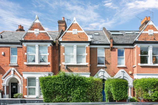 Flat to rent in Southfield Road, Central Chiswick