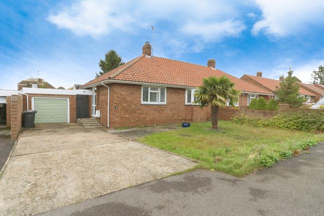 Thumbnail Bungalow for sale in Granville Road, Hitchin