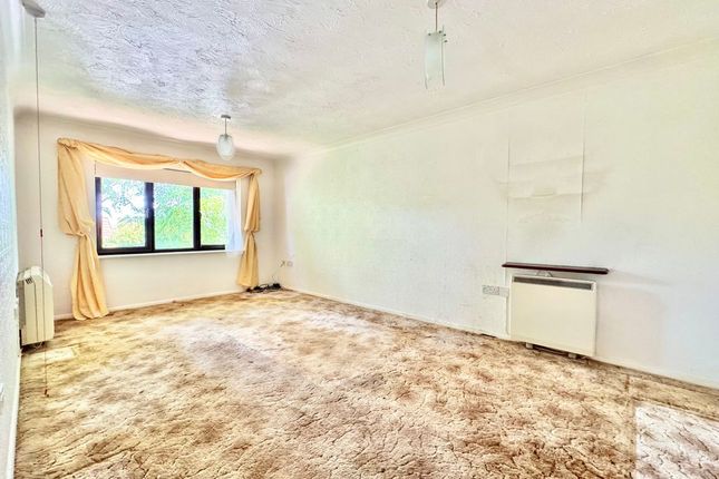 17 Ebden Lodge, High Street, Weston-Super-Mare photo 4