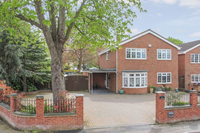 Detached house for sale in Greenhill, Leighton Buzzard