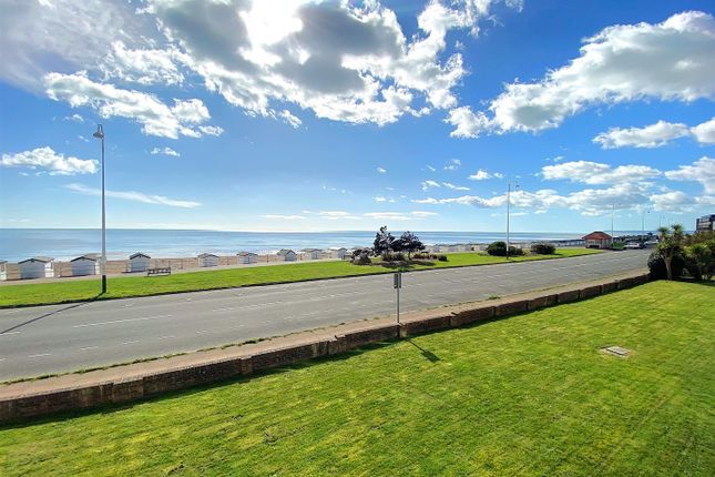 14 Barbados, De la Warr Parade, Bexhill-on-Sea photo 2