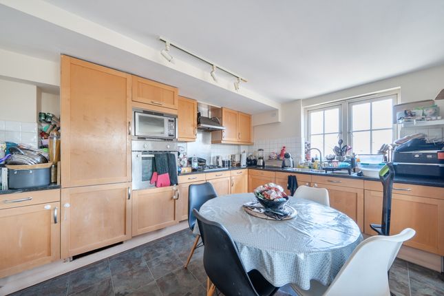 Flat 111, Globe Wharf, 205, Rotherhithe Street, London photo 2