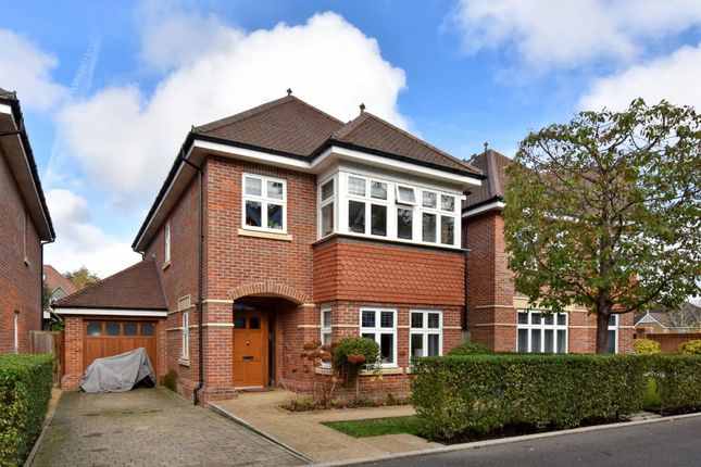 Detached house to rent in Queen Elizabeth Crescent, Beaconsfield, Buckinghamshire